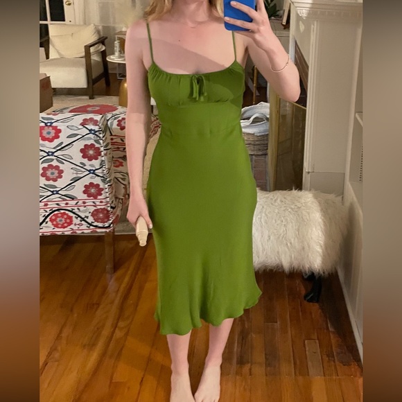 Wilfred Dresses & Skirts - Aritzia Wilfred Midi Dress